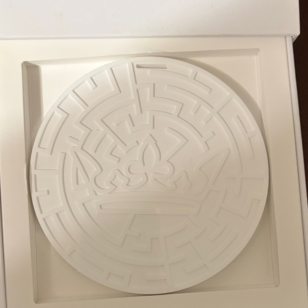 White Puzzle Box - Picture 2 of 6